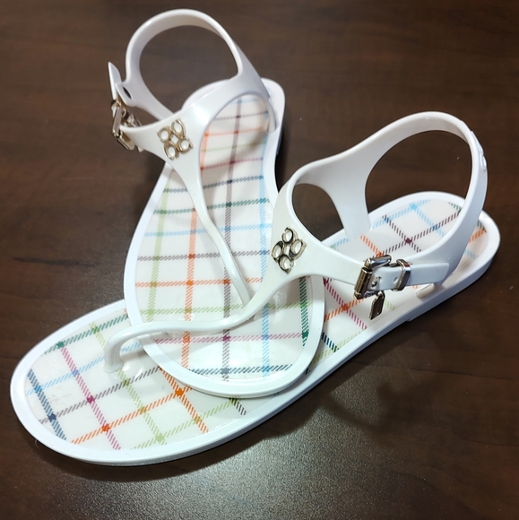 NWT Coach Lala White Silver Logo Casual Sandals/Thong Women Size 8B Casual - Picture 2 of 7